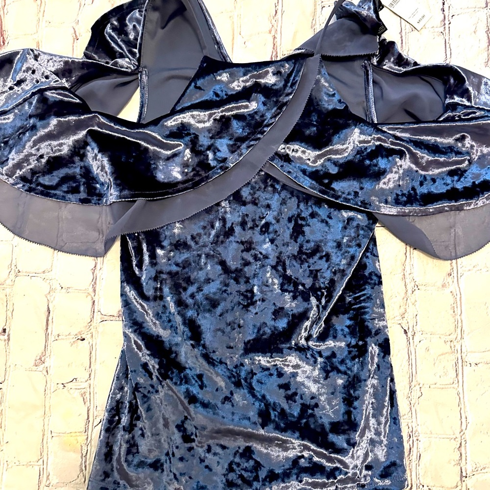 Gorgeous White House Black Market Blue Velvet Shoulder Top